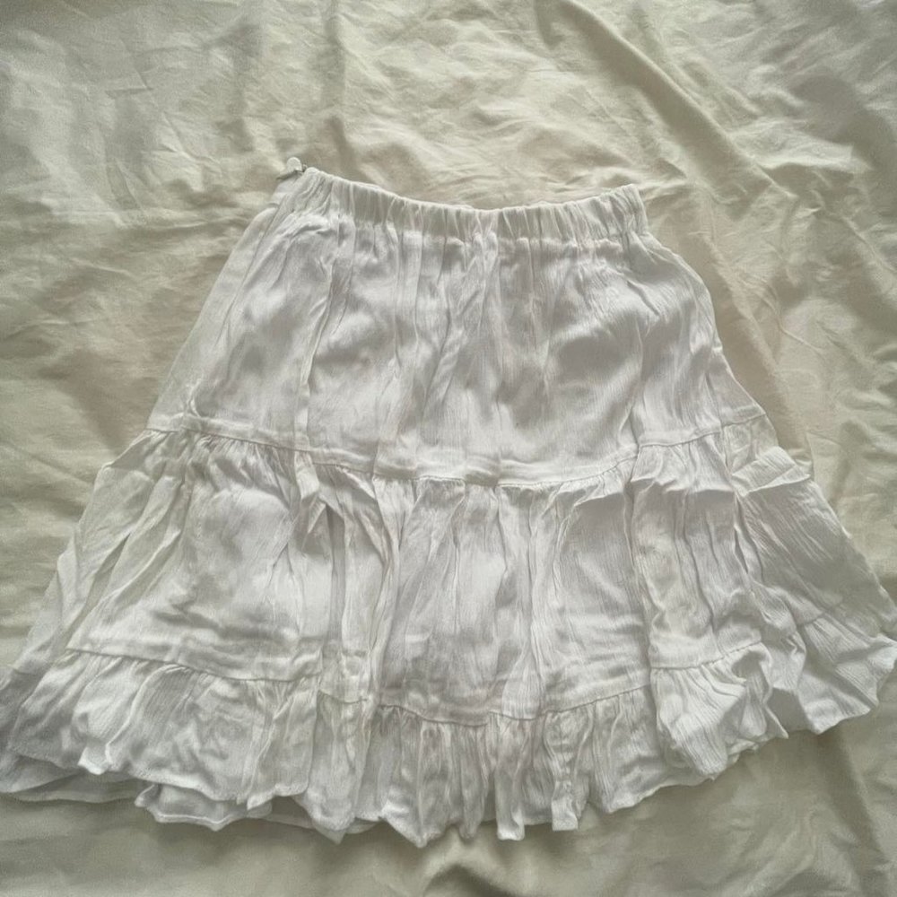 White flowy tiered skirt